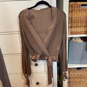 Brown Cropped tie sweater